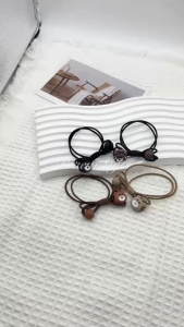 พร้อมส่ง🔥 ยางรัดผมหมี🐻 ยางมัดผมคู่หัวหมีมีลูกปัด สีโทนมินิมอล (1ชิ้น) [ส่งจากไทย]