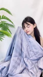 ผ้านวมซาตินหรู นุ่มพิเศษ ระบายอากาศดี ไม่อับชื้น (เพียงแค่ผ้าห่ม) ขนาด 4/5/6/6.5 ฟุต สบายและเบา