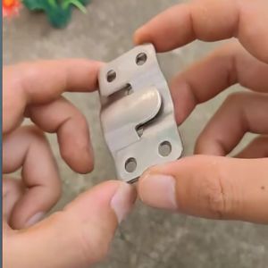 MD-C1250 Bracket Ambalan Plat Besi Gantungan Meja dan Pigura Bingkai Foto Type E / Braket E Wall