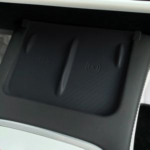 Car Wireless Charging Pad For New Tesla Model 3/Y 2024 2023 2022 Center Console Charger Mat Phone Mount Silicone Non-slip Pads