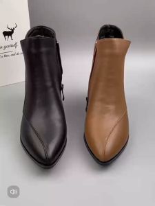 Thick Soled School Shoes: Stylish Black Leather Boots for Women Size 35-40