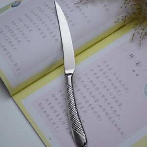 Premium Creative Pearl Handle Food Grade 304 Stainless Steel Western Dinner Knife for Cutting Steak And Fruits Toothed Knife
