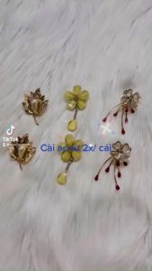 Cài áo nữ tính. Có nhiều kiểu