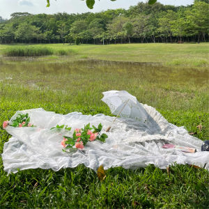 ผ้าห่มปิกนิกแบบพกพา สีขาว แผ่น แผ่นรองปิกนิกแบบมีฉนวน แผ่นรองพื้นหญ้า สำหรับถ่ายภาพกลางแจ้ง ใช้ในรถยนต์ แผ่นรองปิกนิก