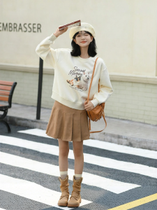 Hotwind | Áo Hoodie In Hình Thú Nhỏ Cổ Tròn Nữ