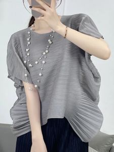Spring Summer New Folded Casual Loose Womens T-shirt Short Sleeve Versatile High End Polyester Fiber round Neck Thin Type