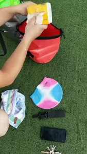 BASE OUT กระเป๋ากันน้ำกลางแจ้ง กระเป๋าเก็บของว่ายน้ำ ถังกันน้ำสำหรับล่องแก่ง ทนต่อการขีดข่วนและการสึกหรอ