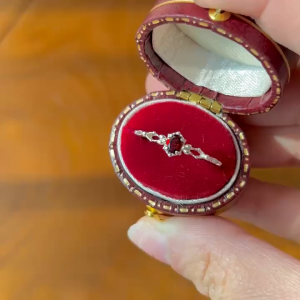 (IG 539k) Nhẫn bạc 925 𝐆𝐥𝐨𝐰𝐌𝐞 đính đá garnet đỏ - ngọc hồng lựu viên đá của tình yêu đam mê sức mạnh và sự bảo vệ