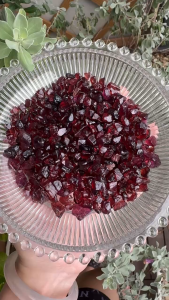 Đá Thô Garnet - Ngọc Hồng Lựu Cải Thiện Sức Khỏe Xua Đuổi Năng Lượng Tiêu Cực – 3gr 5gr 10gr -Bluegems