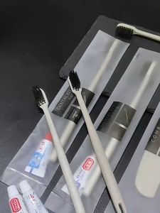 100Pcs Disposable Toothbrush & Toothpaste Set Individually Wrapped Hotel Supplies Toothbrush Set