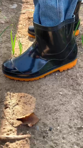 รองเท้าบูท ! ! ! Arrow Star รองเท้าบูทกันน้ำ ทรงสูงมีเชือกผูก ไซส์ : 9.5 - 11.5