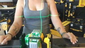 【5 Years Warranty】DeWalt-COD  3D 12/16 Line Laser Level Battery 1.2m Tripod Self-Leveling Green Making Lazer Adjustable Auto Measuring Tool Set