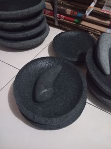 cobek lonjong manual pahat asli batu sudah satu set lengkap