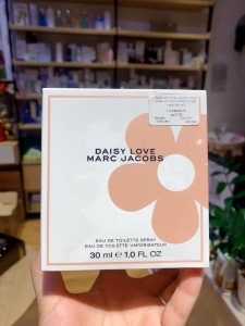 Nước Hoa Marc Jacobs Daisy Love Edt 30ml ( hương ngọt ngào ấm áp)
