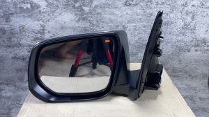 Kaca Spion Chrome Elegan untuk Isuzu D-Max 4JK1 MUX 2019