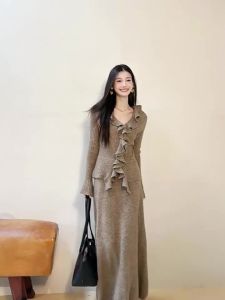 MIUCO | Áo Sweater Phù Hợp Nữ Kiểu Dáng Elegance Cổ Ribbed Viền Flounce