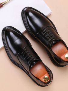 รองเท้าหนังทรงหัวแหลมสำหรับผู้ชาย ทรงบู๊ตส์ สไตล์อังกฤษ ลำลอง ฤดูใบไม้ร่วง ระดับไฮเอนด์ ทรงบู๊ตส์ ทรงหัวแหลมสำหรับแต่งงาน ทรงหัวแหลมสีดำ