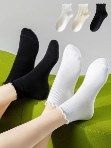 3 Pairs Of Spring Summer  Black And White Solid Color Soft And Breathable Pleated Edge Womens Short Socks