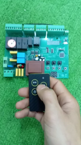 Bo mạch (board) dùng cho  motor cổng tự động âm sàn tay đòn 220v