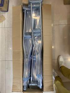 Nạng Chống Nách Bằng Inox - 1 Chiếc