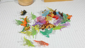 5 Peso Mini Dinosaur Model Toys Children Toy Gift Boys Lootbag Filler Random