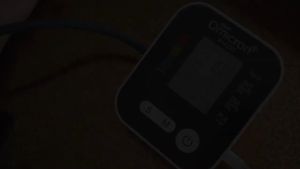 TaffOmicron Pengukir Tekanan Darah Digital: Pengiriman Cepat & COD