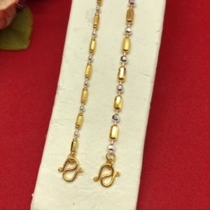 สร้อยข้อมือลายไข่เป็ดห้อยกระพรวน ชุบ 2K ความยาว 6.5-7 นิ้ว สีสองกษัตริย์ ใส่ได้ทุกโอกาส งานสวย พร้อมส่ง รูปถ่ายจากสินค้าจริง