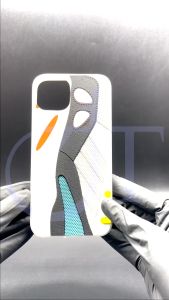 Case Yezzy - Case Iphone [iPhone 7/8 iPhone 7+/8+ iPhone X/XS iPhone XR iPhone XS MAX iPhone 11 iPhone 11 MAX iPhone 11 MAX PRO] - Casing hp - Case Hp - Case Handphone - Pelindung Hp - Case 3D