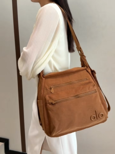 Ins Popular Alo Multi-Pocket Commuter Tote Bag Detachable Crossbody Strap Large Capacity Laptop & Yoga Bag