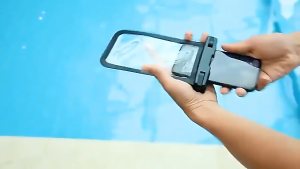 Floating Airbag Waterproof Swimming Bag Universal Phone Case Suitable For Swimming And Surfing.