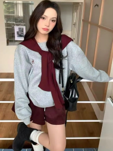 plus Size Christmas Atmosphere Sweatshirt Womens Loose Fit Shoulder Strap Long Sleeve Spring Autumn Fake Two-Piece Set