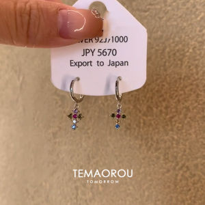 Exquisite Silver Earring Buckle Cross Pendant Sparkling Diamond Womens Ear Cuff Hoop Earrings Fashion Jewelry Accessories