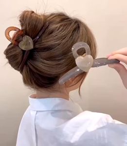 LITTLE DAISY | KLOVE Hair Claw Korean Jumbo / Jepitan Rambut Korea Dewasa Premium / Jepit Rambut Jedai Wanita Korea Motif Love