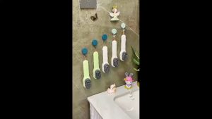 FinDee แปรงรองเท้ามีช่องใส่น้ำยา ขนแปรงนุ่ม แปรงปัดผ้า แปรงทำความสะอาดอเนคประสงค์ Shoe brushes