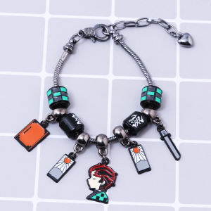 Anime Demon Slayer Charms สร้อยข้อมือ Kamado Tanjirou คอสเพลย์เครื่องประดับ Props Kimetsu ไม่มี Yaiba กําไลข้อมือผู้หญิง DIY มือโซ่
