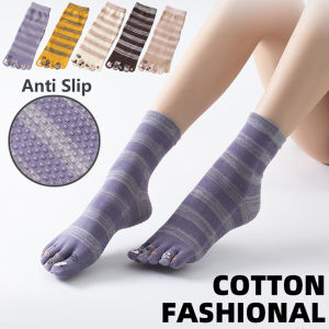 Cartoon Split Toe Yoga Pilates Socks: A Fun & Comfortable Choice