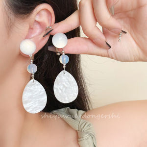 ต่างหูตกแต่งด้วยนูนเรขาคณิตแบบจี้หูสไตล์จีนโบราณ ต่างหูแบบไม่ต้องเจาะ ดีไซน์ใหม่ ไม่มีร่องรอยการเจาะ ดีไซน์เก๋ไก๋ ดีไซน์ใหม่ เครื่องประดับแฟชั่น