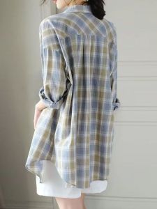 เสื้อเชิ้ตลายสก็อตสีน้ำเงินสำหรับผู้หญิง แขนยาวป้องกันแสงแดด ทรงตรง ปกโปโล กระดุมหลาย ฤดูใบไม้ผลิและฤดูใบไม้ร่วง