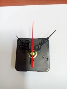 mesin Jam dinding standart berdetak