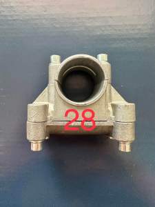 Cùm khớp nối máy cắt cỏ ( 28mm )