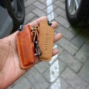 Gantungan Kunci Sarung korek Bahan Kulit Model klasik