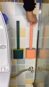 Toilet Brush and Holder Set Creative Silicone Bathroom Cleaning Brush Set Soft Crevice Brush Bristles (RANDOM COLOR)