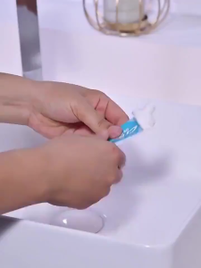Multifunctional Toothpaste Squeezer Holder Stainless Steel Toothpaste Squeezer Bathroom Supplies