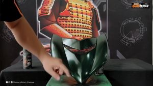 Sơn xịt Samurai Chính Hãng màu Xanh Rêu  - Y9393*. (cần lót nền 124) 400ml.