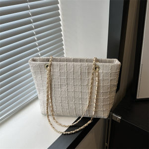 Trendy Womens Woolen Shoulder Bag Commuter Large Capacity Tote Bag Single Strap Zipper Closure Soft Square Shape Pure Color