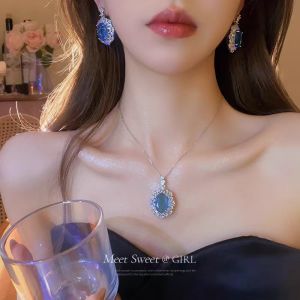 Exaggerated Blue Gemstone Zircon Pendant Necklace Womens Fashion Jewelry Original Design Alloy Embedded Fresh Outburst