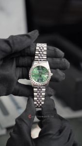 Jam Tangan Wanita Bonia B10553-3397S Noble Green Mother of Pearl Dial Silver Stainless Steel Band