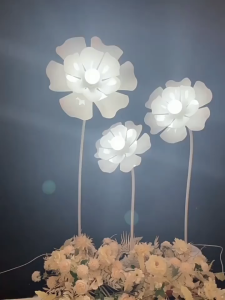 Eroma 3Pcs Glowing Flower Lighting Dual‑Color Changing Romantic Wedding Party Xmas Home Decoration Ornament