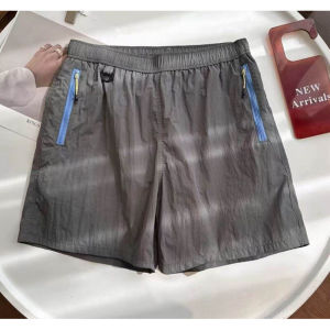 กางเกงขาสั้นสีม่วงอ่อนสำหรับผู้ชาย กางเกงขาสั้นฤดูร้อนแบบบาง แห้งเร็ว กางเกงชายหาดกลางแจ้ง 5 ชิ้น กระดุม ทรงหลวม สวมใส่สบาย