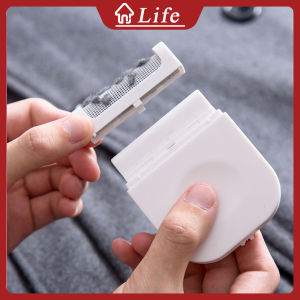 Mini Manual Portable Lint Remover Tool Fur Sweater Sheet Razor Machine Fluff Remover Fluff Pelletizer Hair Ball Trimmer Epilator Double Head Brush Small And Easy To Carry (Black/White)